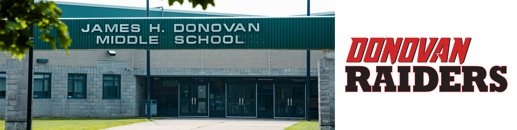 صورة لمبنى مدرسة دونوفان وشعار دونوفان رايدرز